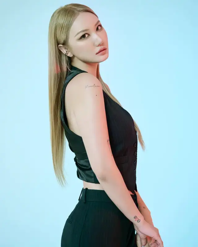 Elly
